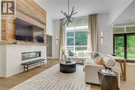 2104 Devon Road Oakville ON L6J 2N2