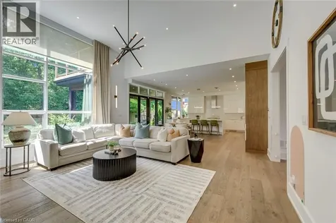 2104 Devon Road Oakville ON L6J 2N2