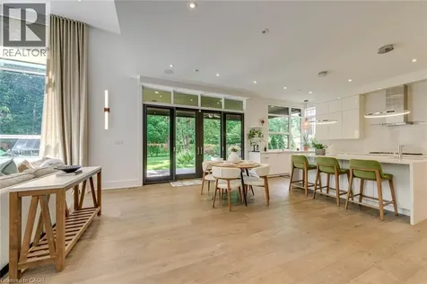 2104 Devon Road Oakville ON L6J 2N2