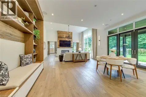 2104 Devon Road Oakville ON L6J 2N2