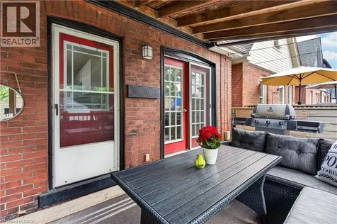 55 Cameron Avenue North Hamilton ON L8H 4Z1