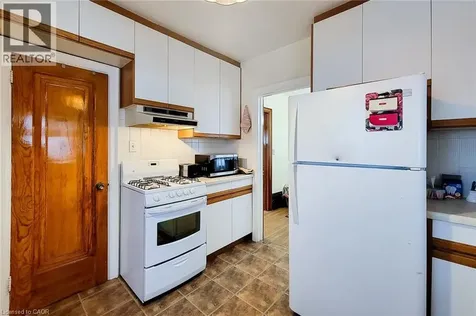 12 East 27th Street Hamilton ON L8V 3E7