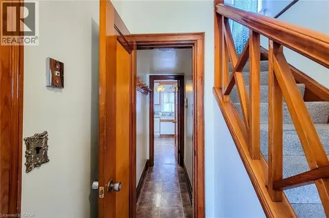 12 East 27th Street Hamilton ON L8V 3E7