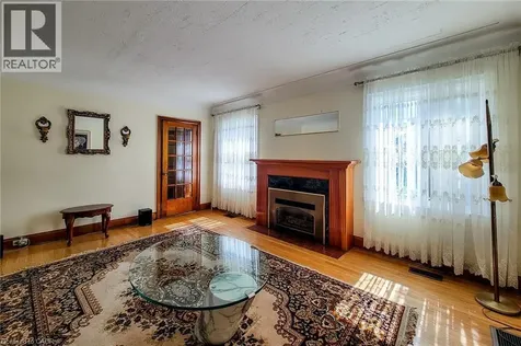 12 East 27th Street Hamilton ON L8V 3E7
