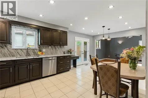 25 Burke Drive Caledonia ON N3W 1C3