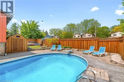 25 Burke Drive Caledonia ON N3W 1C3