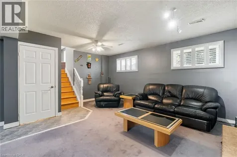 25 Burke Drive Caledonia ON N3W 1C3