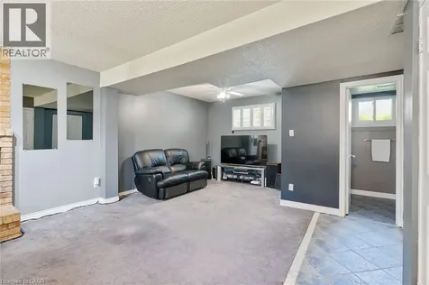 25 Burke Drive Caledonia ON N3W 1C3