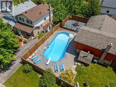 25 Burke Drive Caledonia ON N3W 1C3