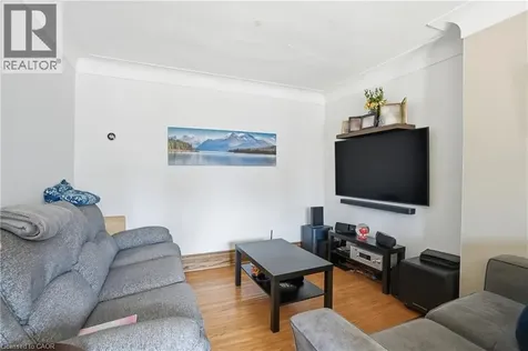 21 Weir Street North Hamilton ON L8H 5E7
