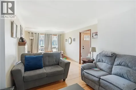 21 Weir Street North Hamilton ON L8H 5E7