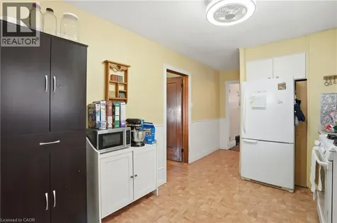 21 Weir Street North Hamilton ON L8H 5E7