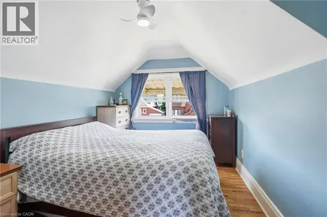 21 Weir Street North Hamilton ON L8H 5E7