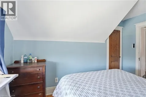 21 Weir Street North Hamilton ON L8H 5E7