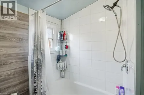 21 Weir Street North Hamilton ON L8H 5E7