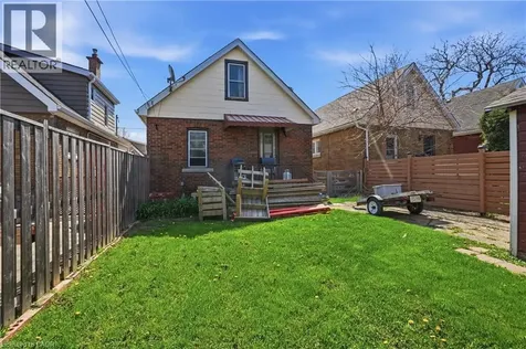21 Weir Street North Hamilton ON L8H 5E7