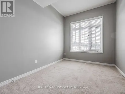 218 Roy Harper Avenue Aurora ON L4G 7C4