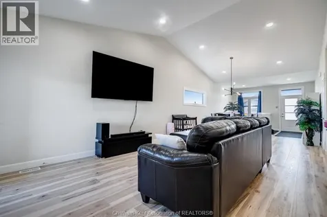 304 Horizon Lane Chatham ON N7L 0G6