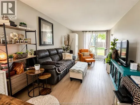276 Merritt Avenue Chatham ON N7M 5T8