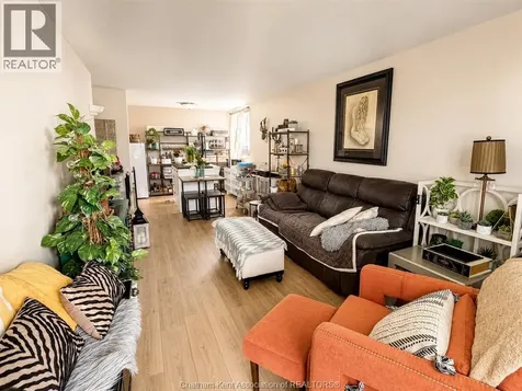 276 Merritt Avenue Chatham ON N7M 5T8