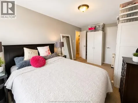 276 Merritt Avenue Chatham ON N7M 5T8