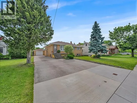 2528 Jos St. Louis Windsor ON N8T 2M5