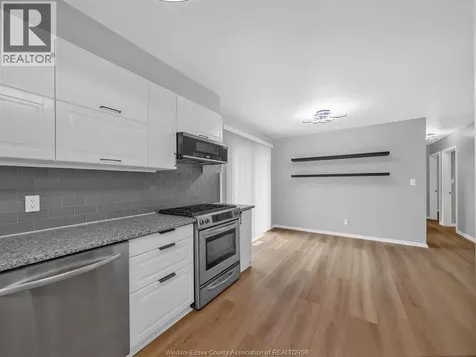 2528 Jos St. Louis Windsor ON N8T 2M5