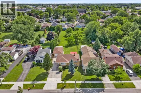 2528 Jos St. Louis Windsor ON N8T 2M5