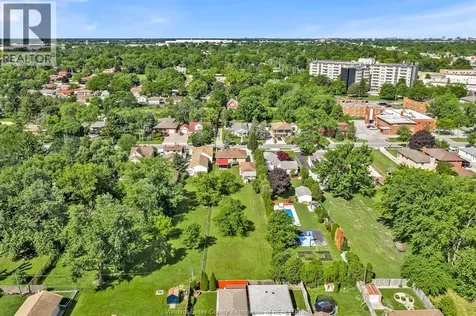2528 Jos St. Louis Windsor ON N8T 2M5