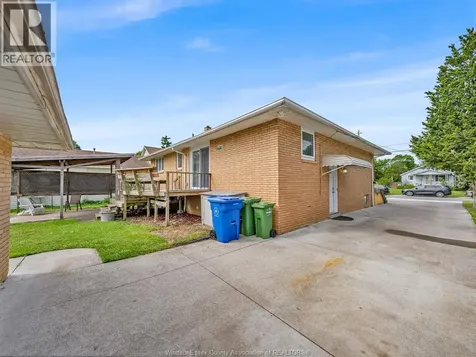 2528 Jos St. Louis Windsor ON N8T 2M5