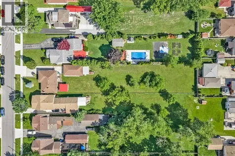2528 Jos St. Louis Windsor ON N8T 2M5