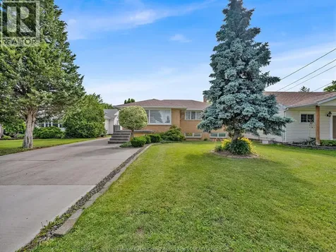 2528 Jos St. Louis Windsor ON N8T 2M5
