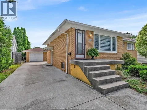 2528 Jos St. Louis Windsor ON N8T 2M5