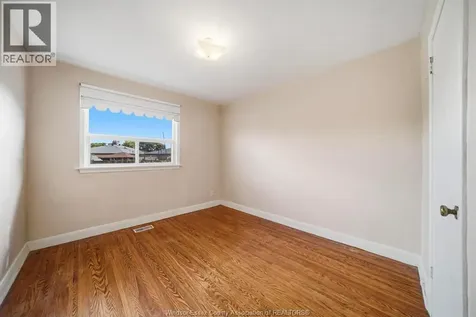 29 Fernando Toronto ON M9M 2P7