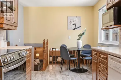 4277 Longmoor Drive Burlington ON L7L 5A4