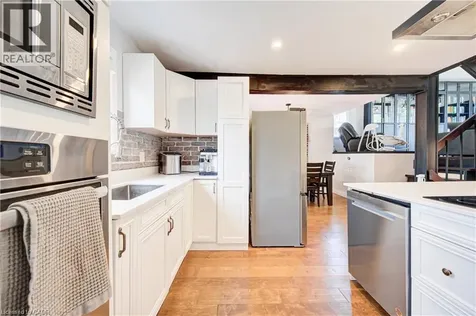 154 Grand Avenue South Cambridge ON N1S 2M4