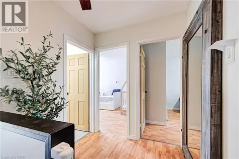 154 Grand Avenue South Cambridge ON N1S 2M4