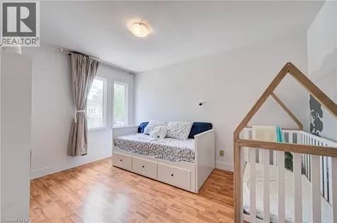 154 Grand Avenue South Cambridge ON N1S 2M4