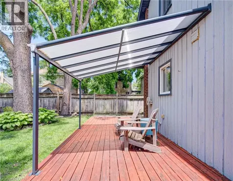154 Grand Avenue South Cambridge ON N1S 2M4