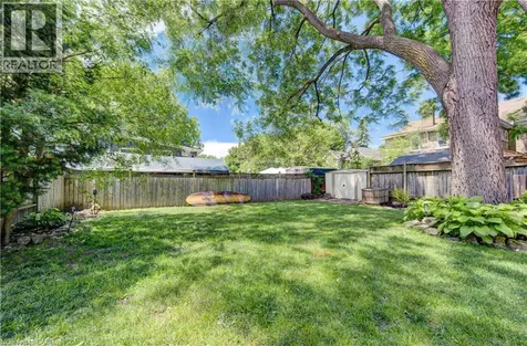 154 Grand Avenue South Cambridge ON N1S 2M4