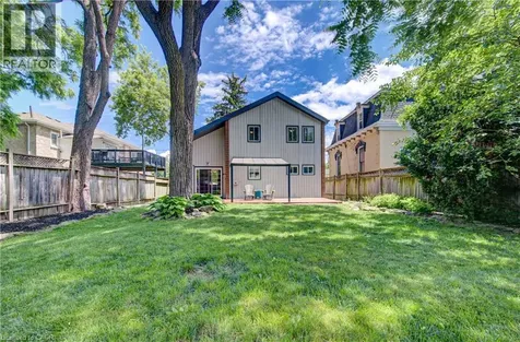 154 Grand Avenue South Cambridge ON N1S 2M4