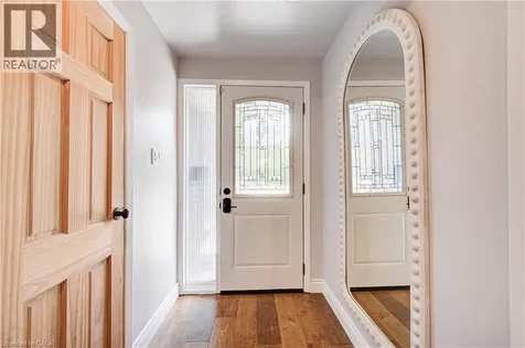 154 Grand Avenue South Cambridge ON N1S 2M4