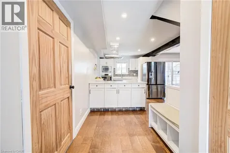 154 Grand Avenue South Cambridge ON N1S 2M4