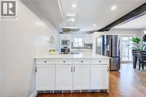 154 Grand Avenue South Cambridge ON N1S 2M4
