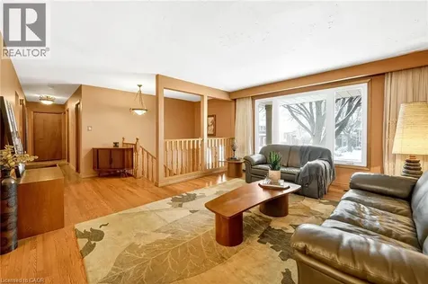 11 Pinard Street Hamilton ON L8K 6G8