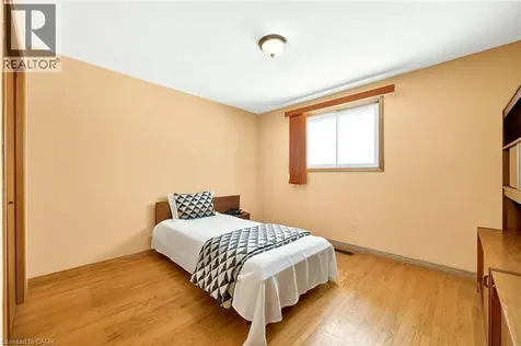 11 Pinard Street Hamilton ON L8K 6G8