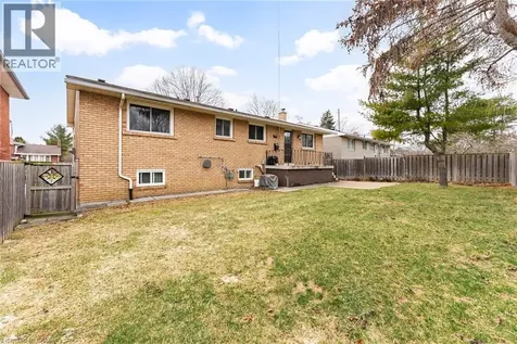 11 Pinard Street Hamilton ON L8K 6G8