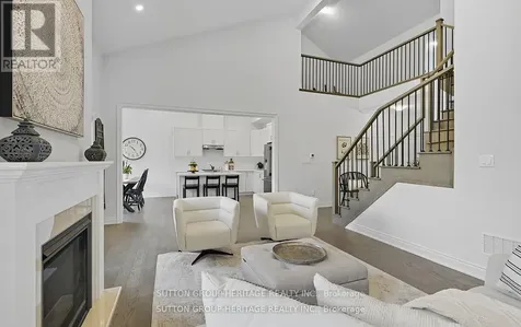 25 Ballinger Way Uxbridge ON L9P 0R6
