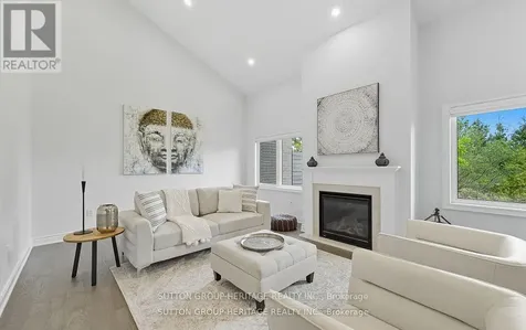 25 Ballinger Way Uxbridge ON L9P 0R6