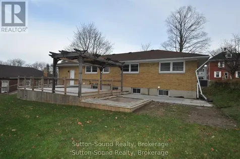 10 Brownlee Street South South Bruce ON N0G 2S0